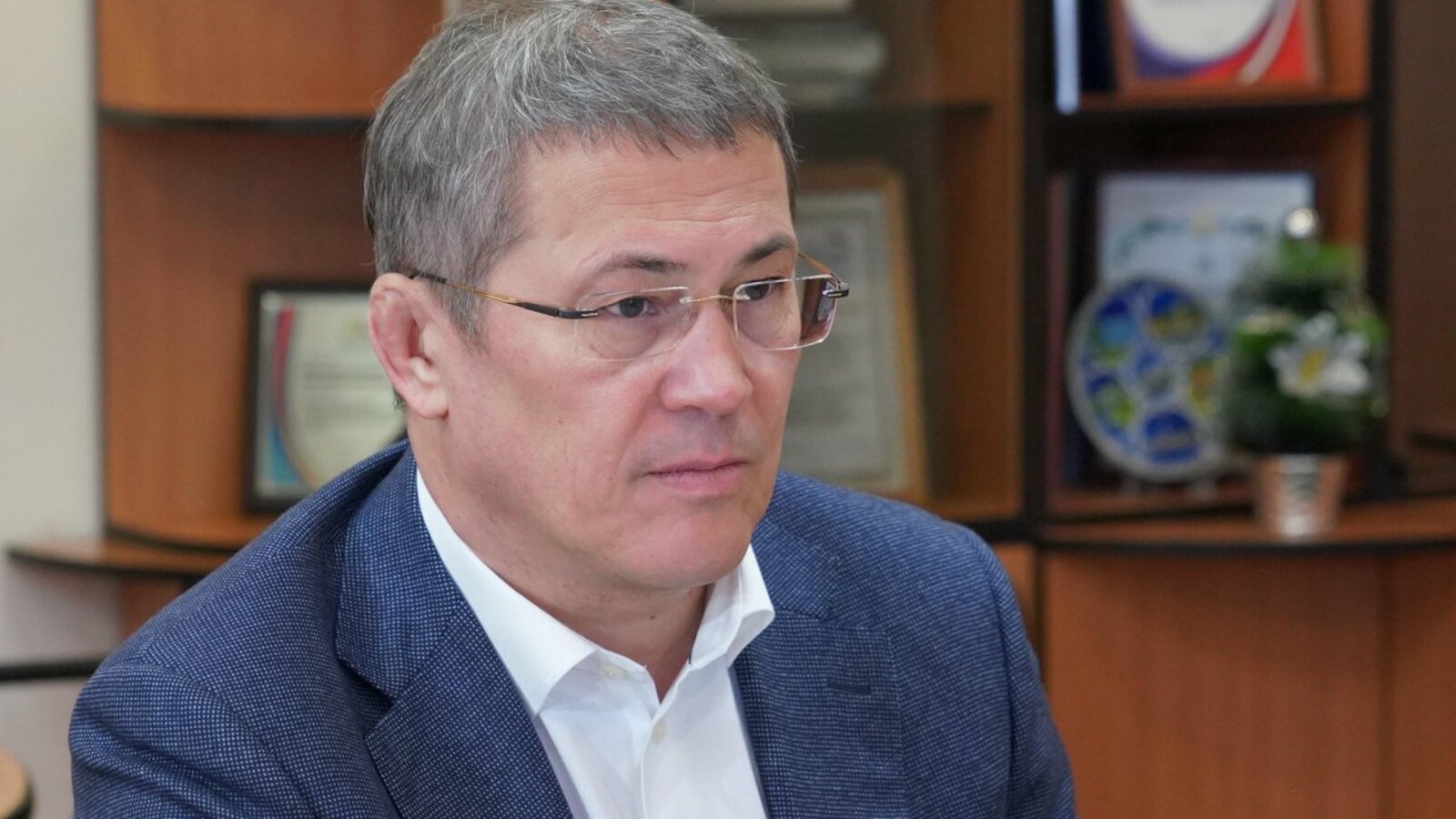 Олег Яровиков