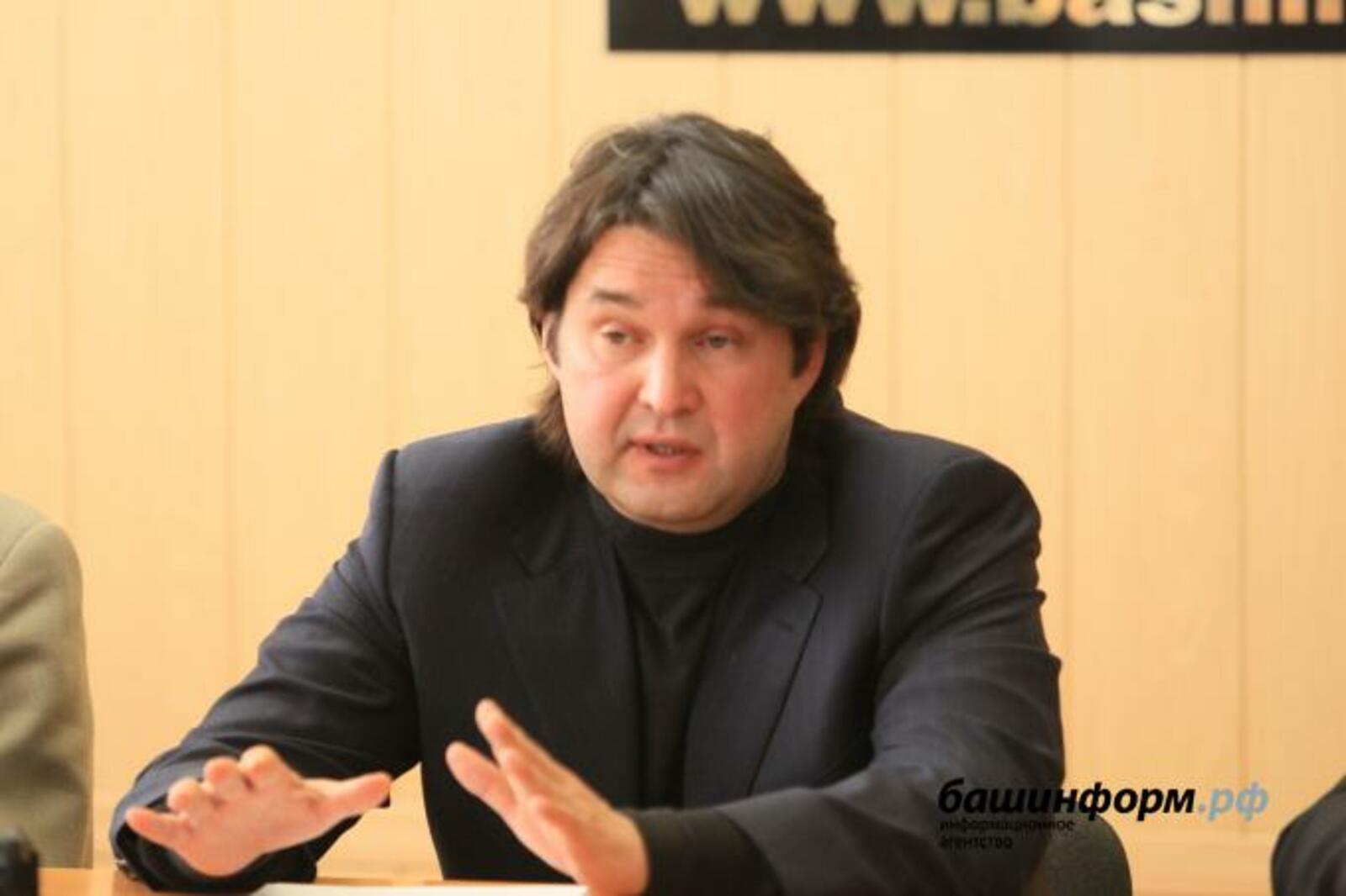 Андрей Старостин