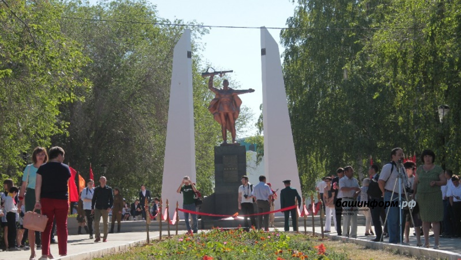 Олег Яровиков