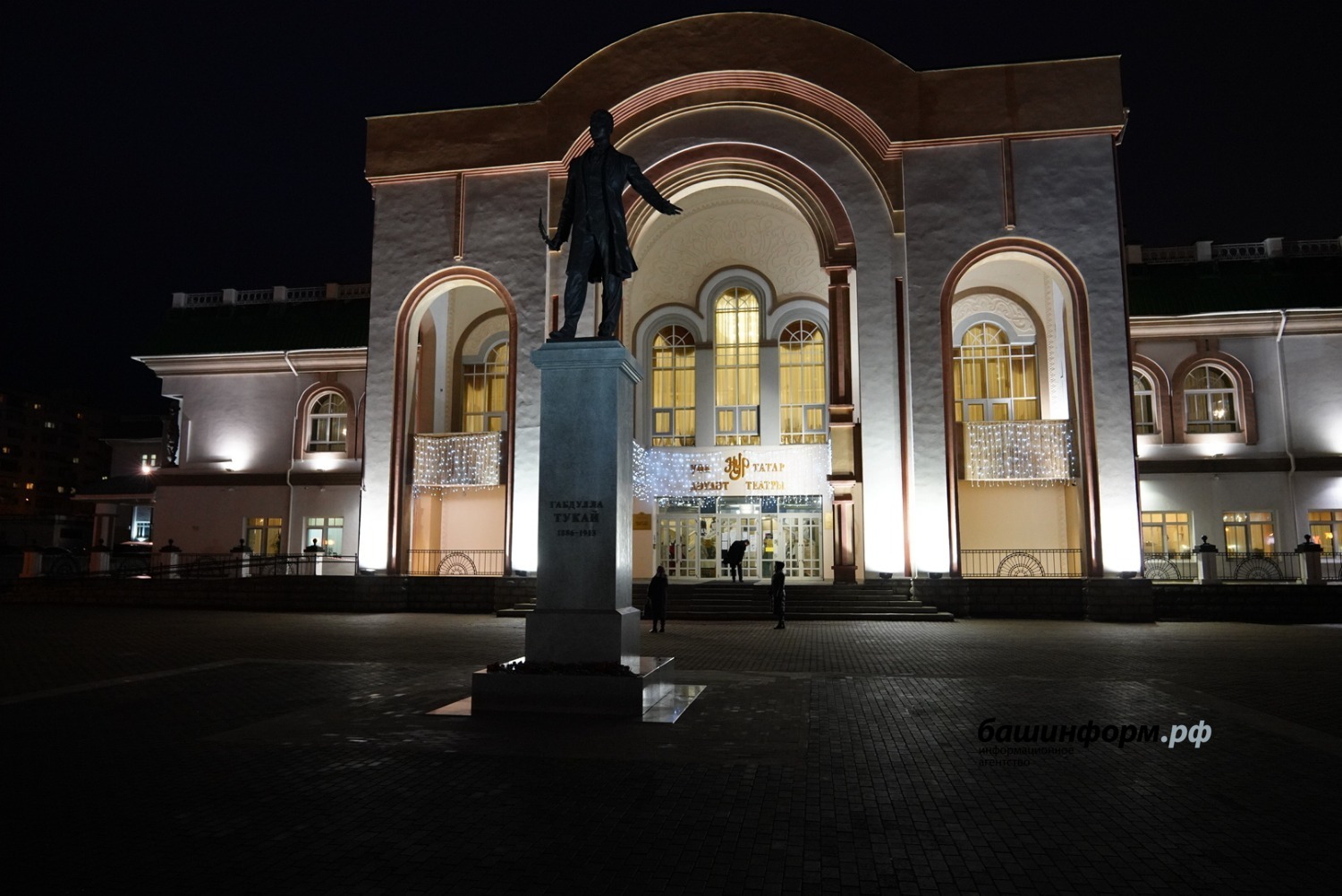 Олег Яровиков