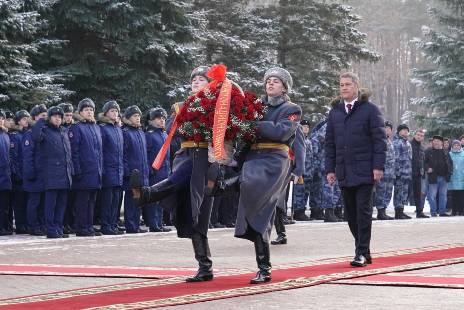 Олег Яровиков
