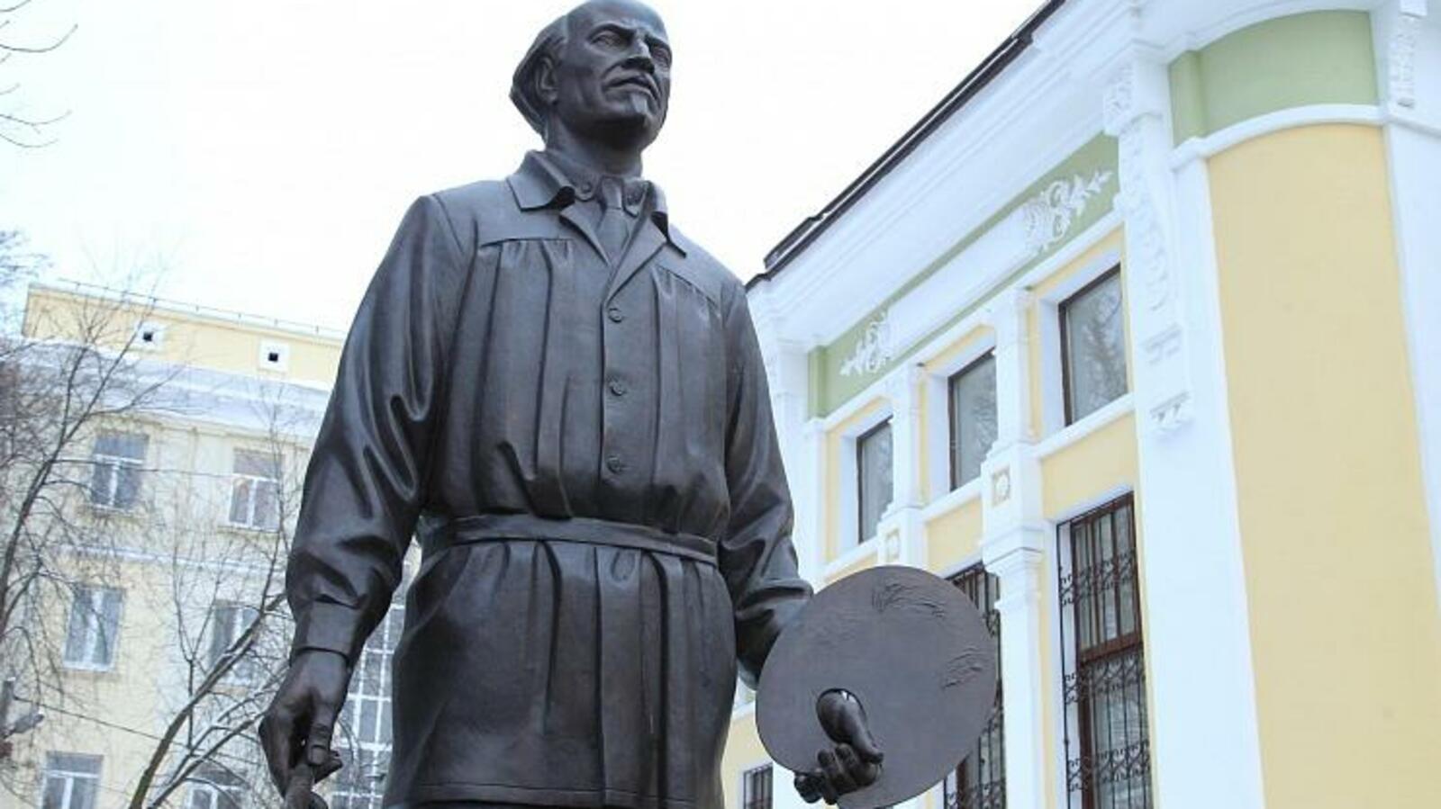 Олег Яровиков