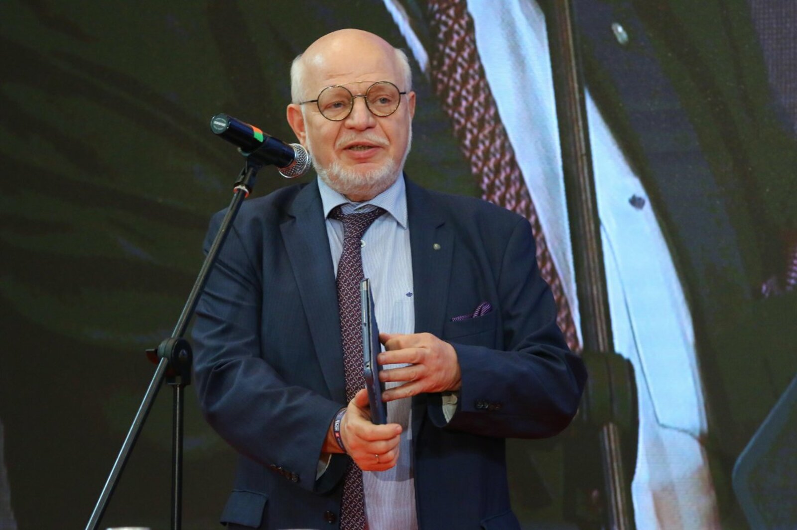 Валерий Шахов