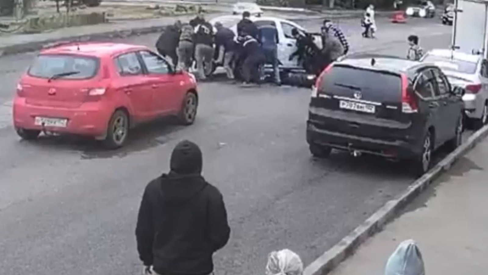 стоп-кадр видео из соцсетей