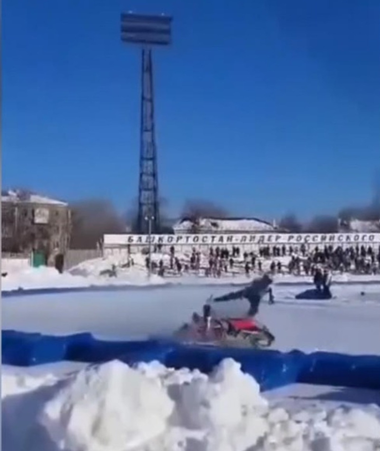 стоп-кадр видео из соцсетей
