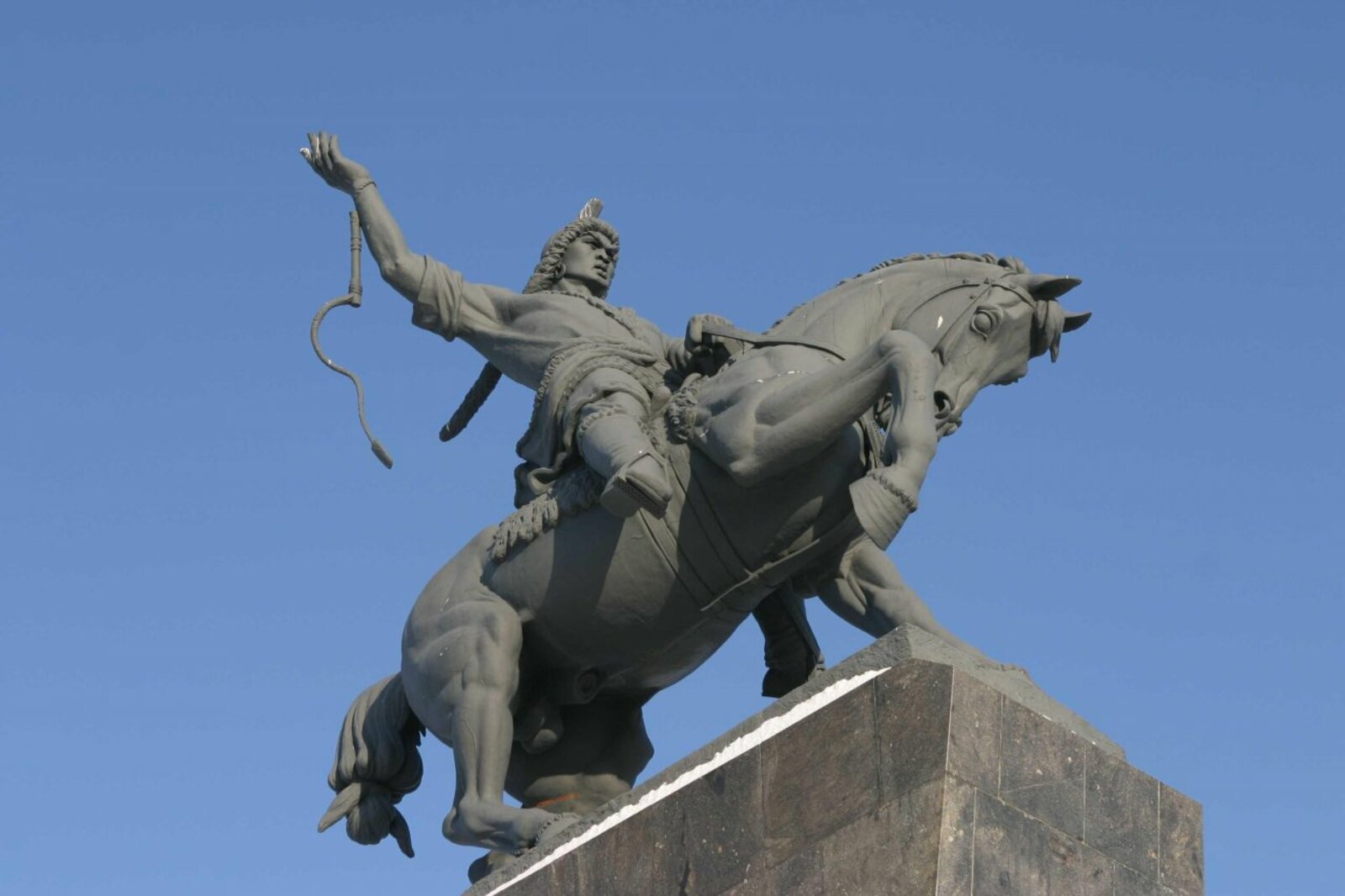Олег Яровиков