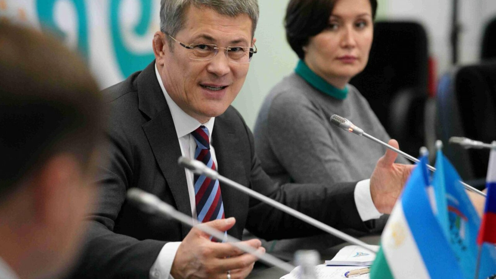 Олег Яровиков