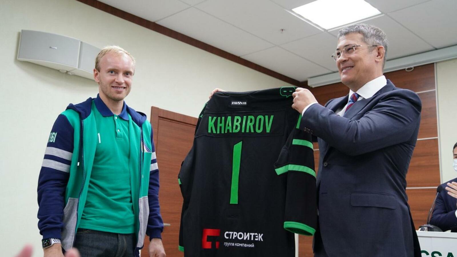 Олег Яровиков