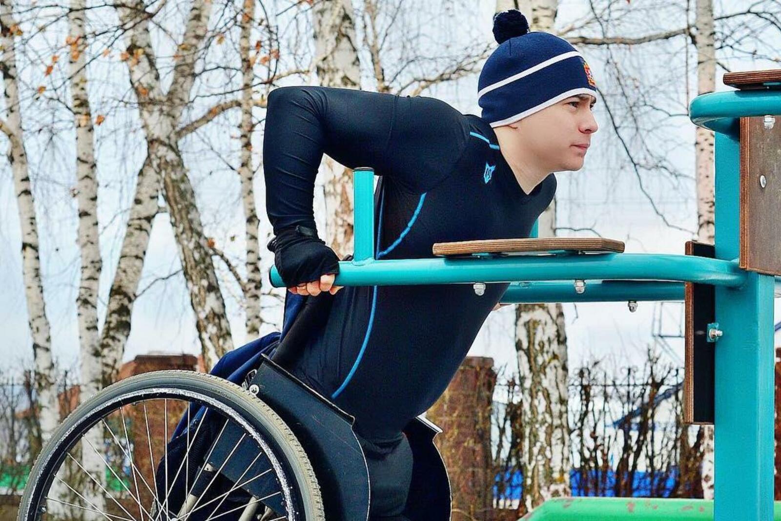 https://www.instagram.com/rustam_nabiev92/