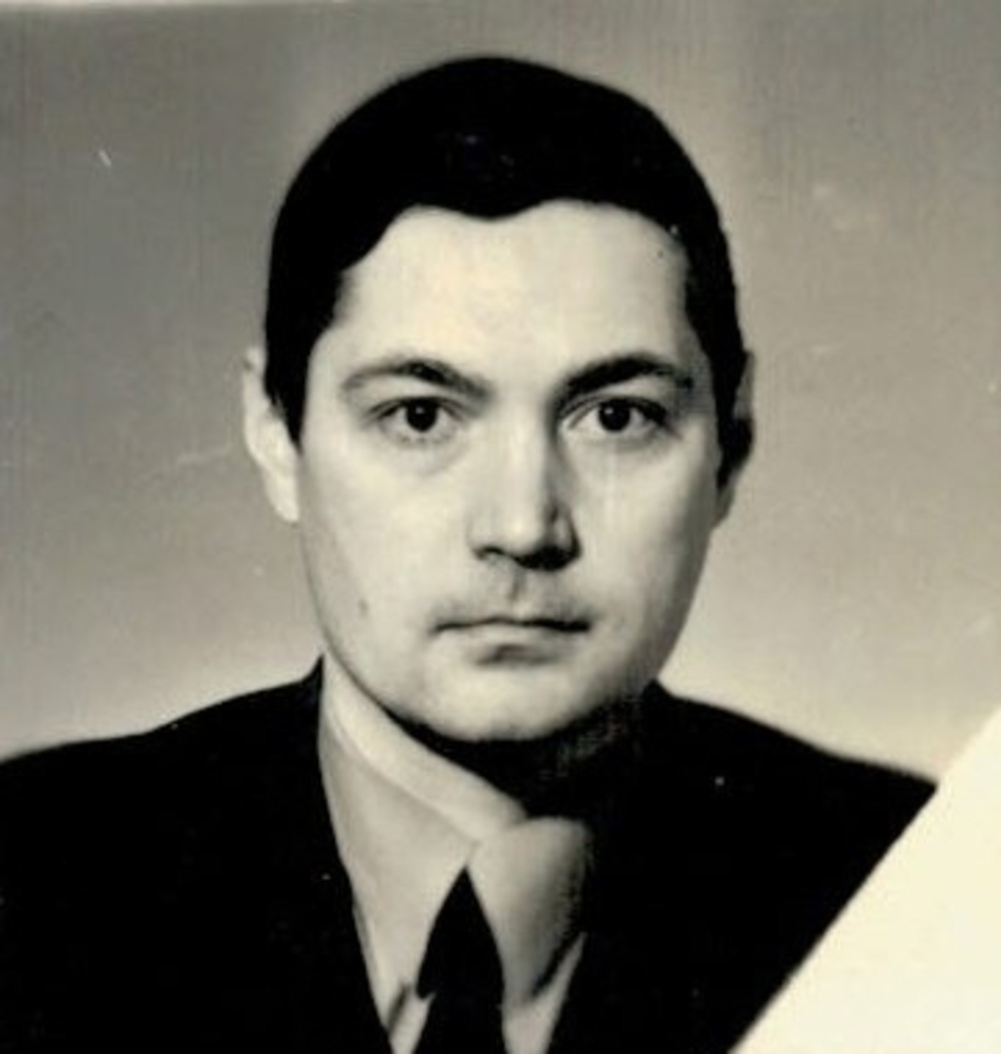 Булат Абдулбанеев