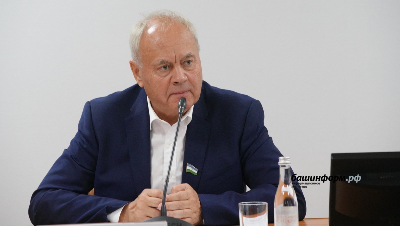 Олег Яровиков