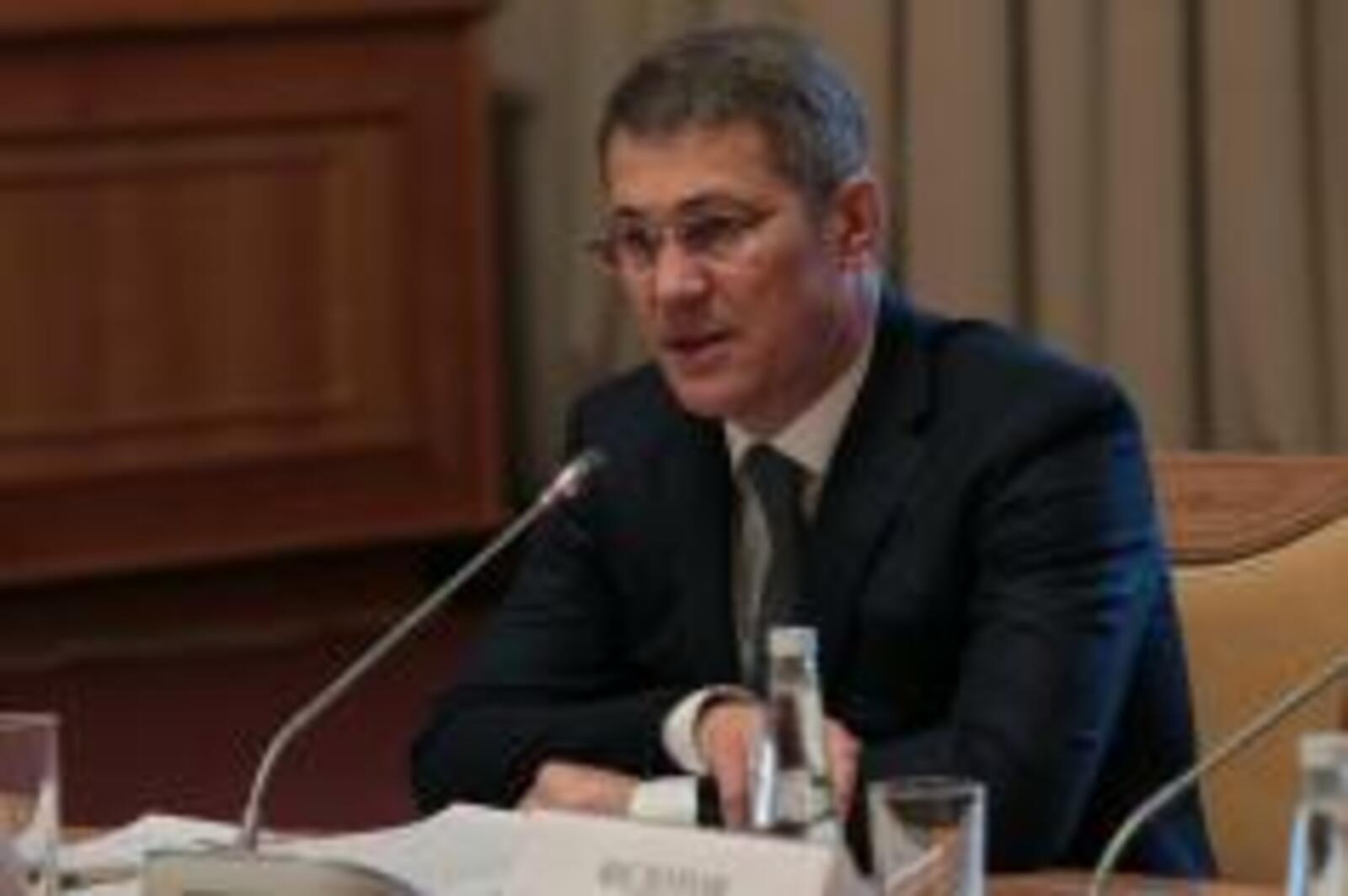 Олег Яровиков