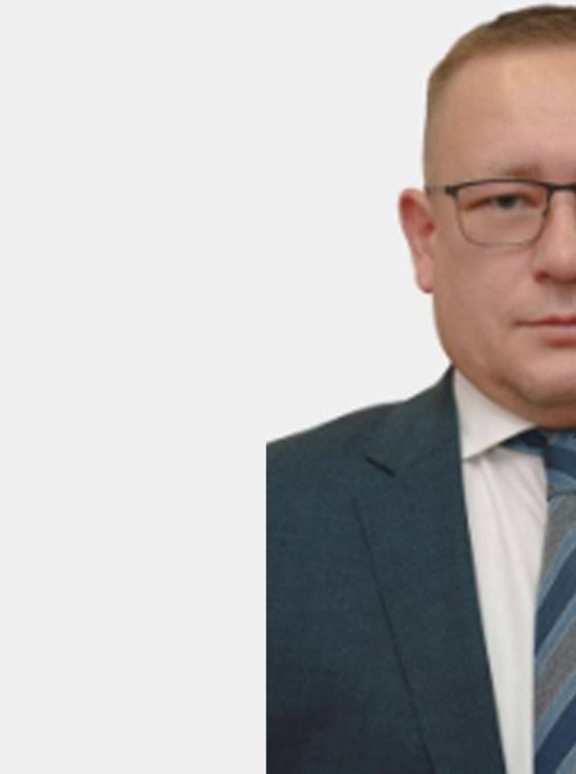Администрацию главы Башкирии возглавил бывший актер. Вы влюбитесь в его фото с котиком
