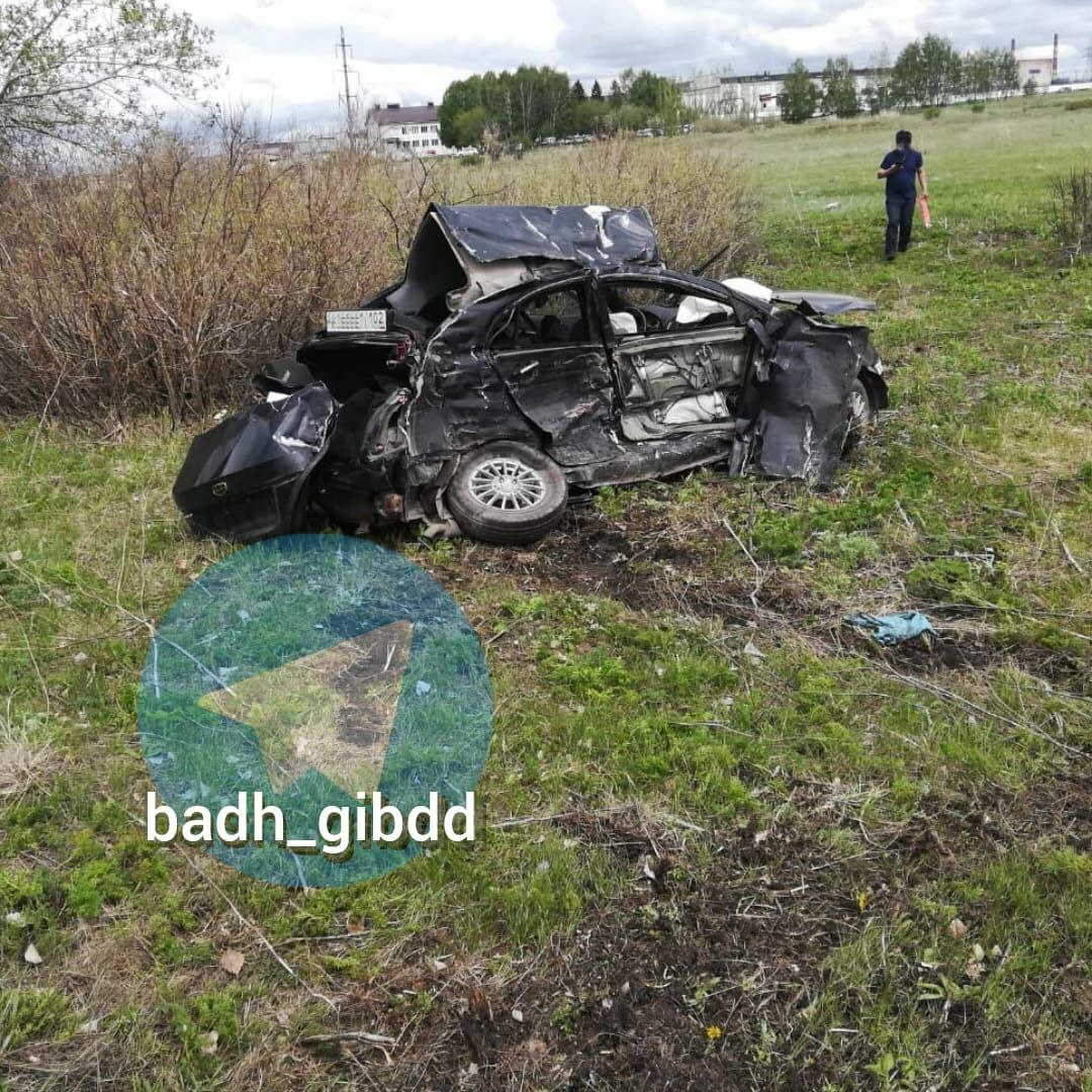 В Башкирии при столкновении с грузовиком погиб водитель легкового автомобиля