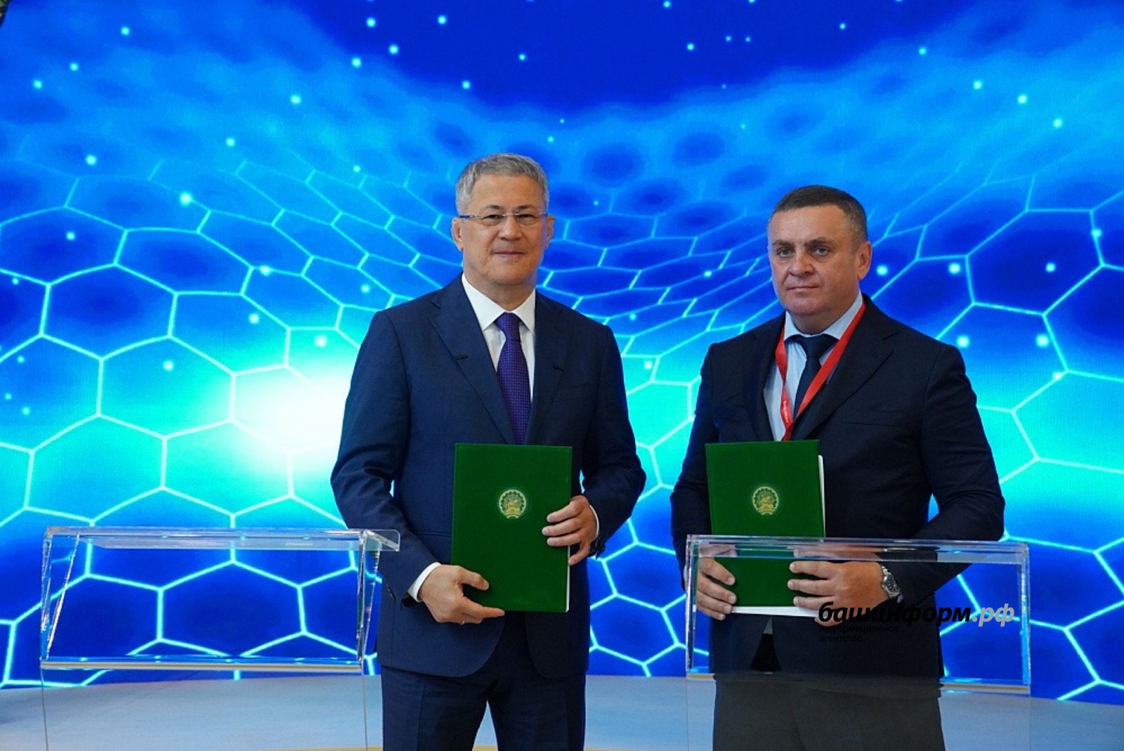 Олег Яровиков