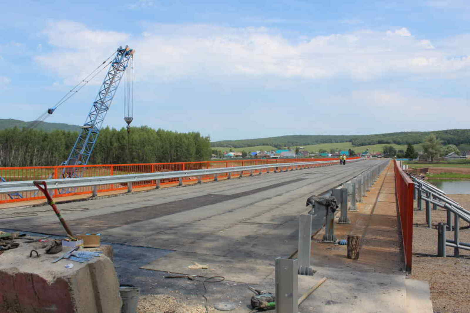 Красивый юлуковский мост скоро станет ещё одной достопримечательностью района.