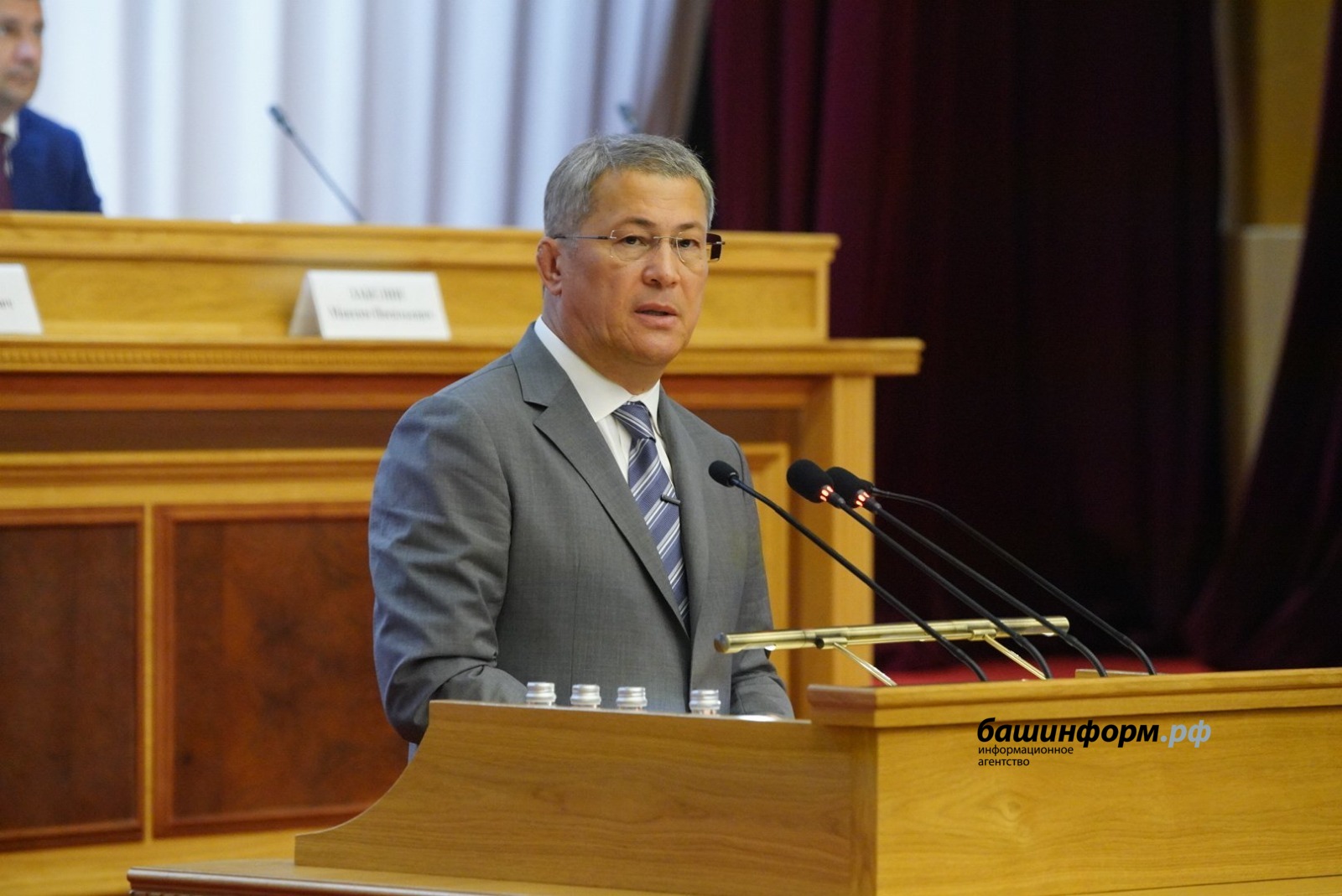 Олег Яровиков.