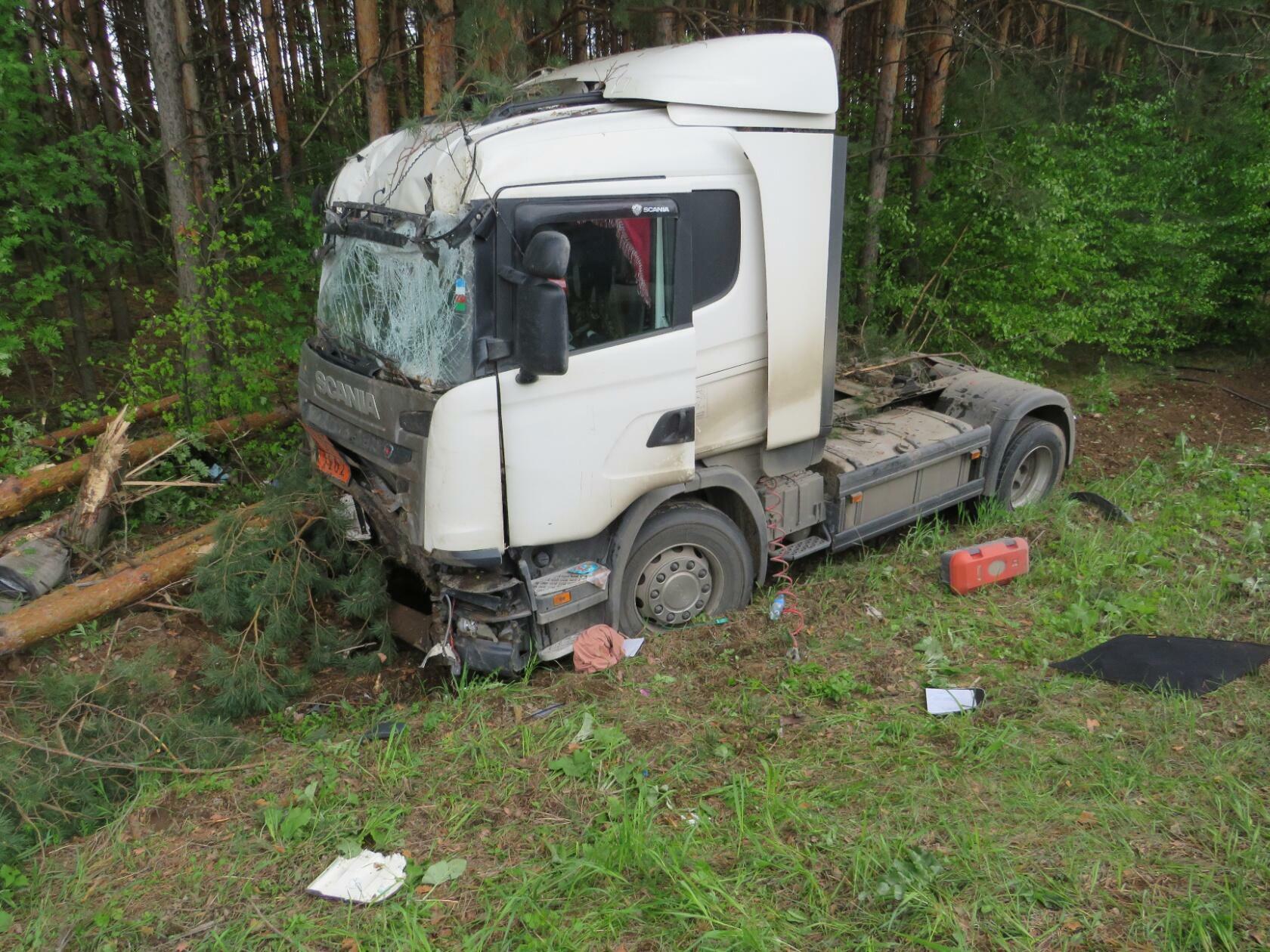 На архангельском участке автодороги Уфа-Инзер-Белорецк произошло ДТП с бензовозом