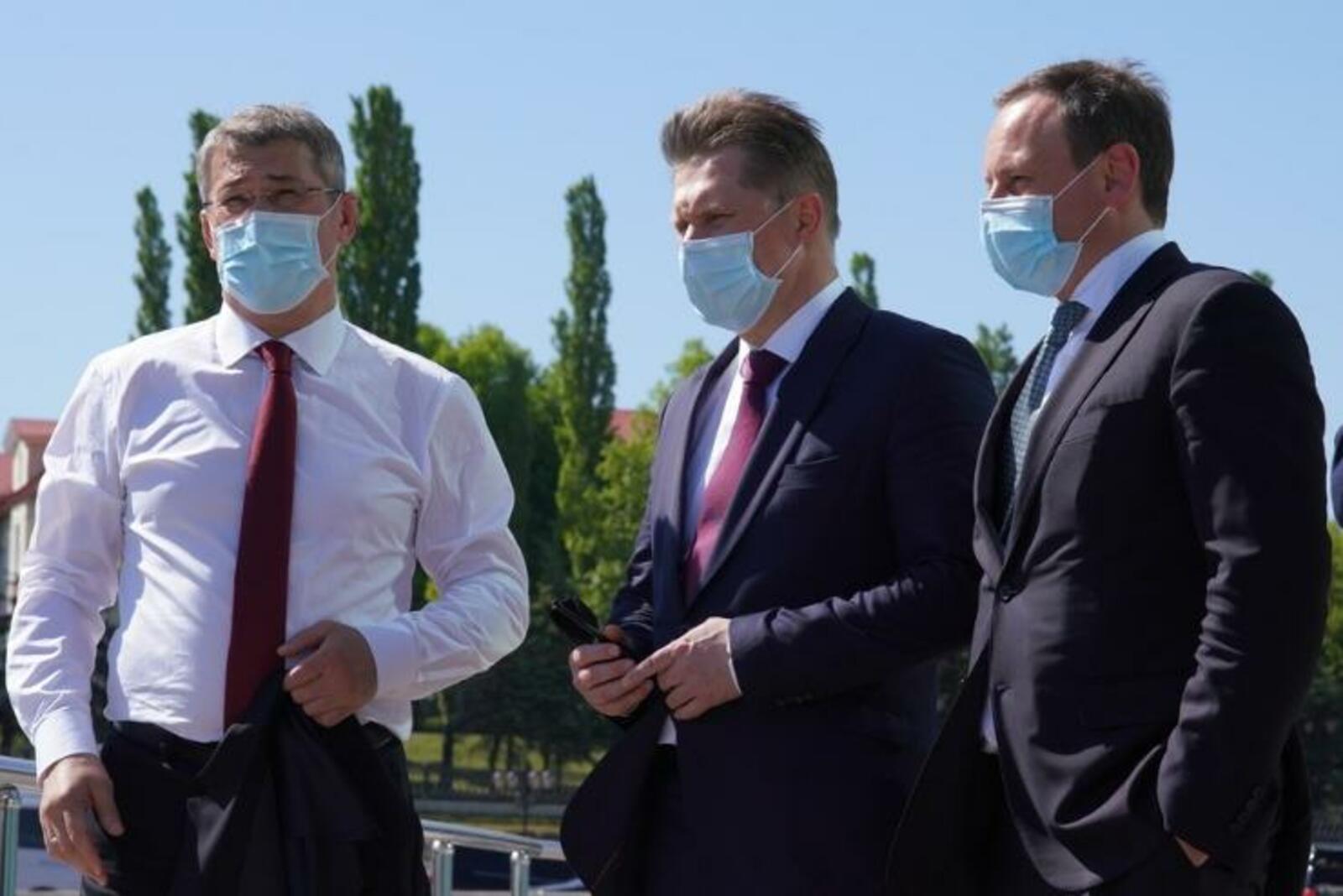 Олег Яровиков