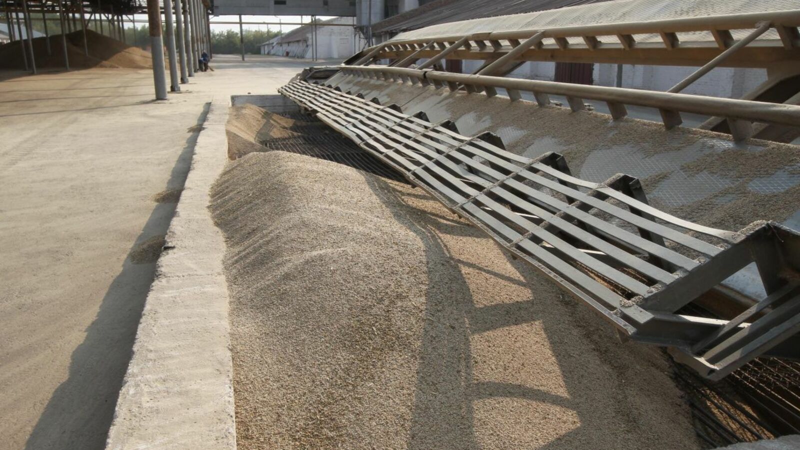 Олег Яровиков