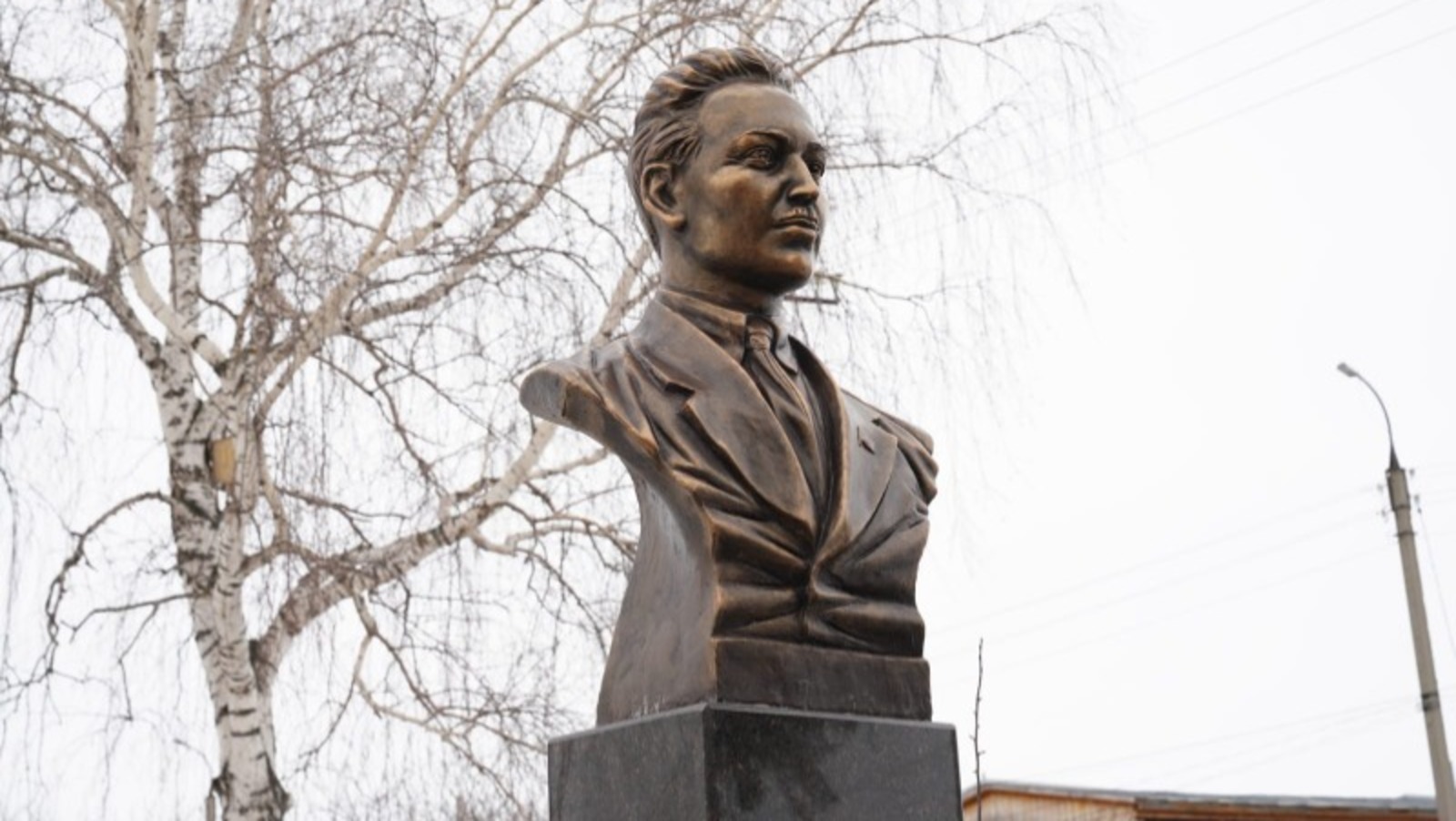 Олег Яровиков