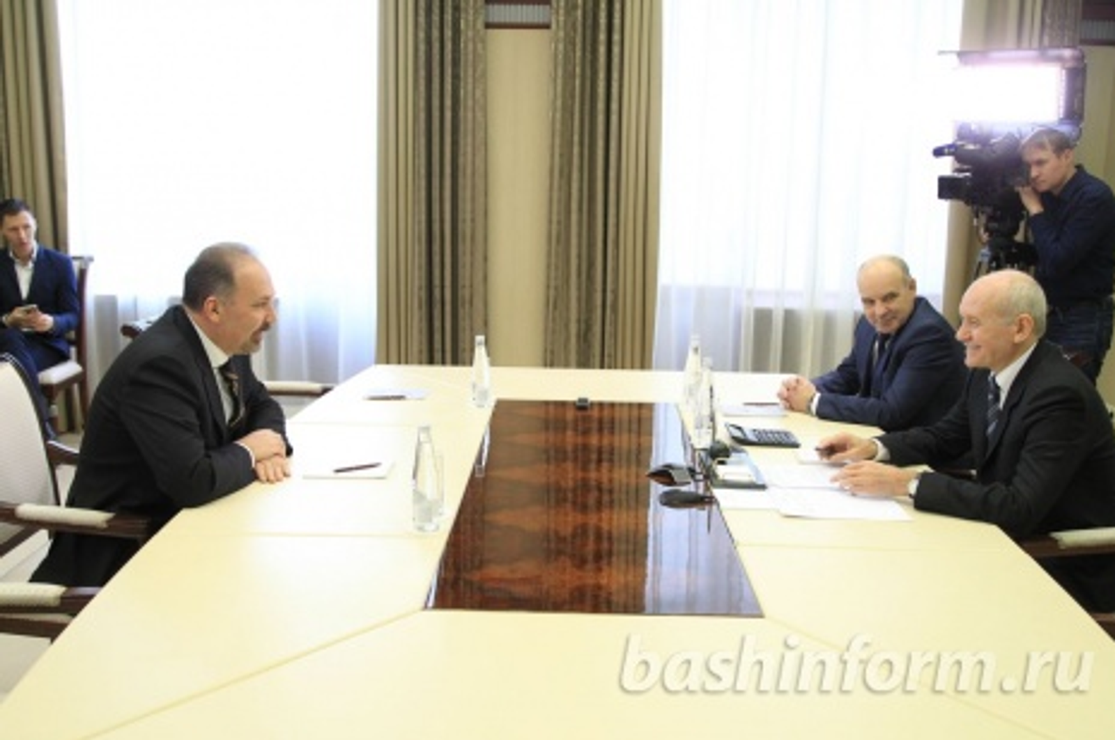 Олег Яровиков