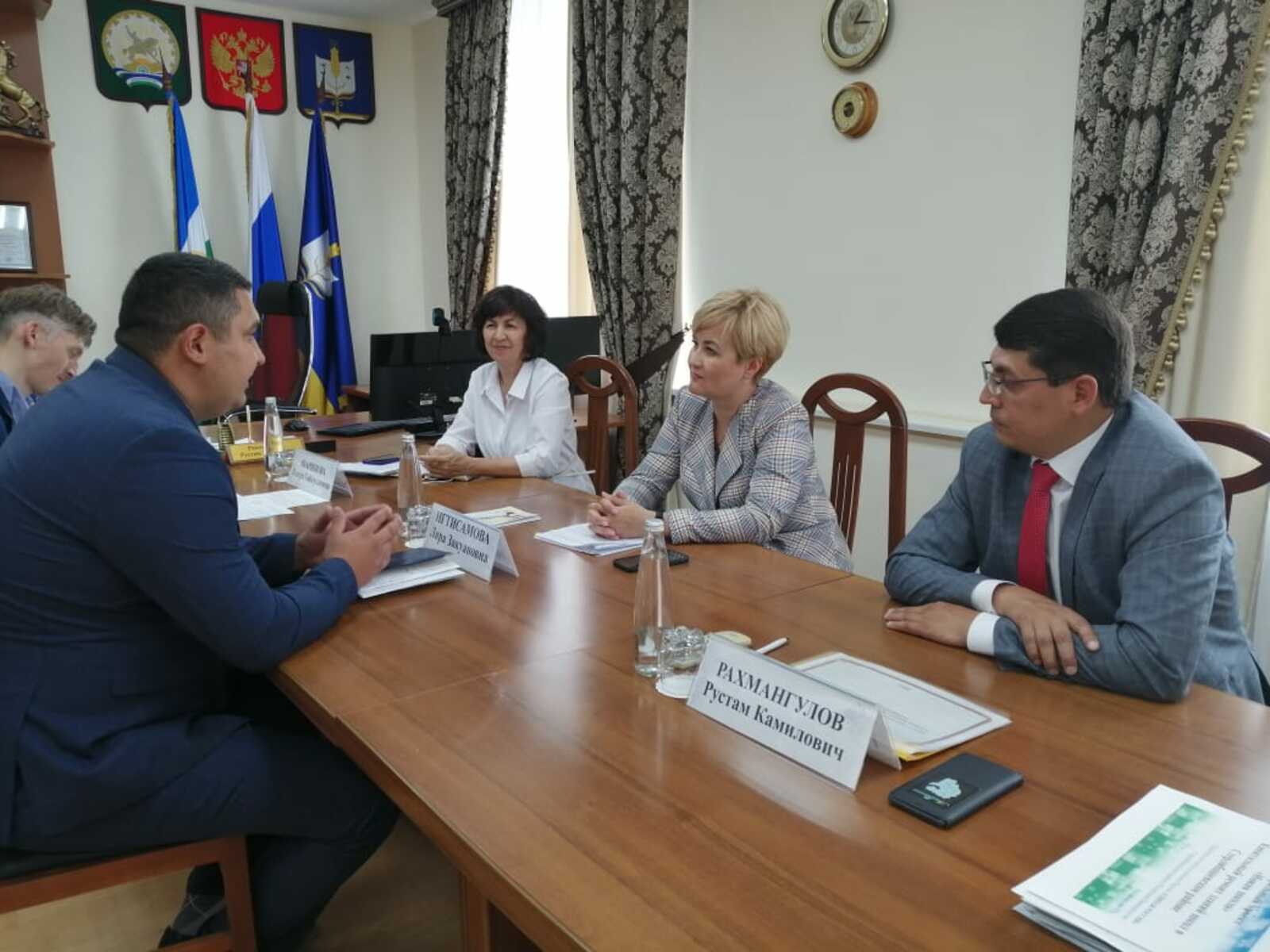 Стерлибашевцы на встрече с министром обсудили актуальные вопросы