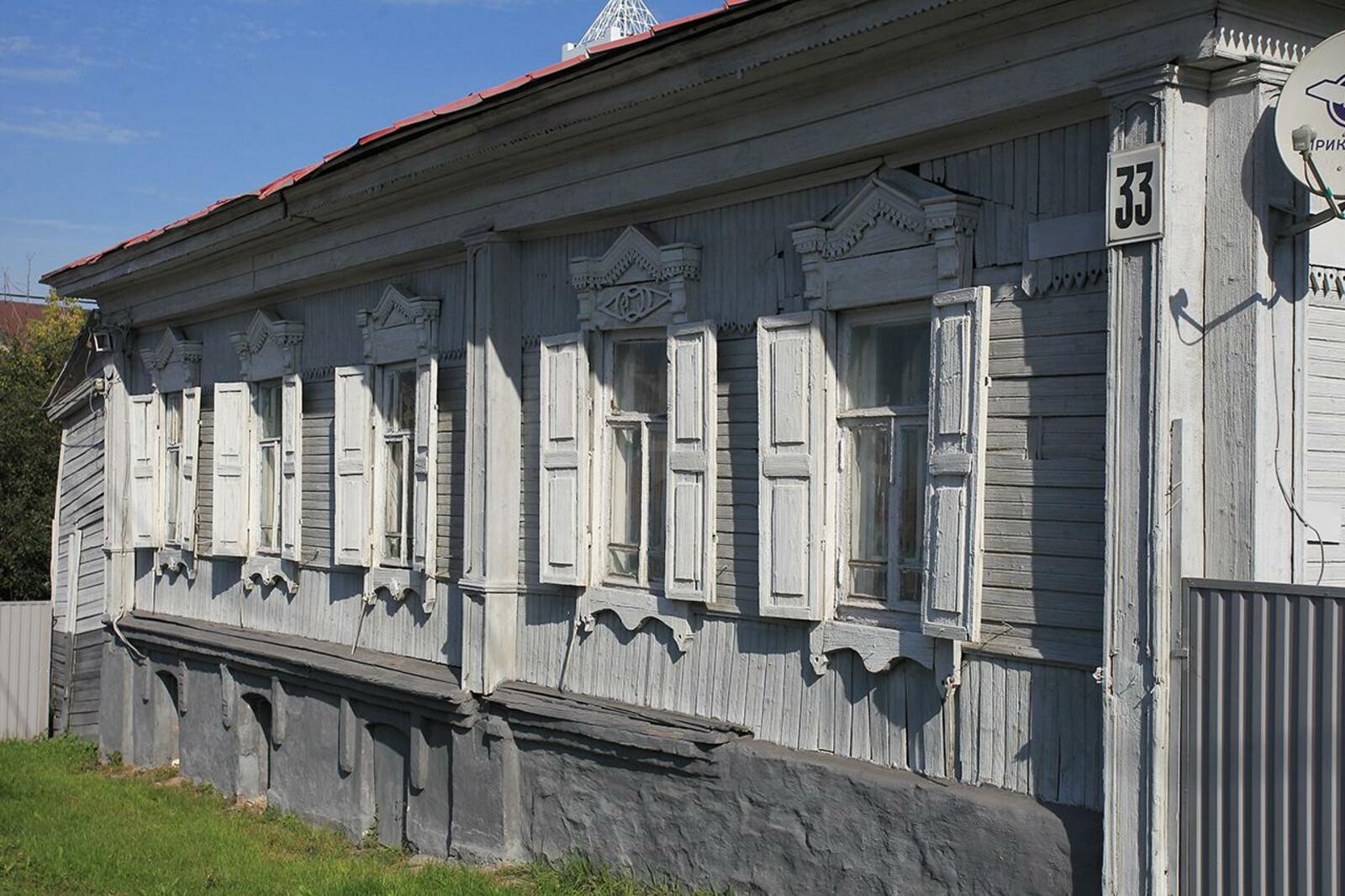 Олег Яровиков