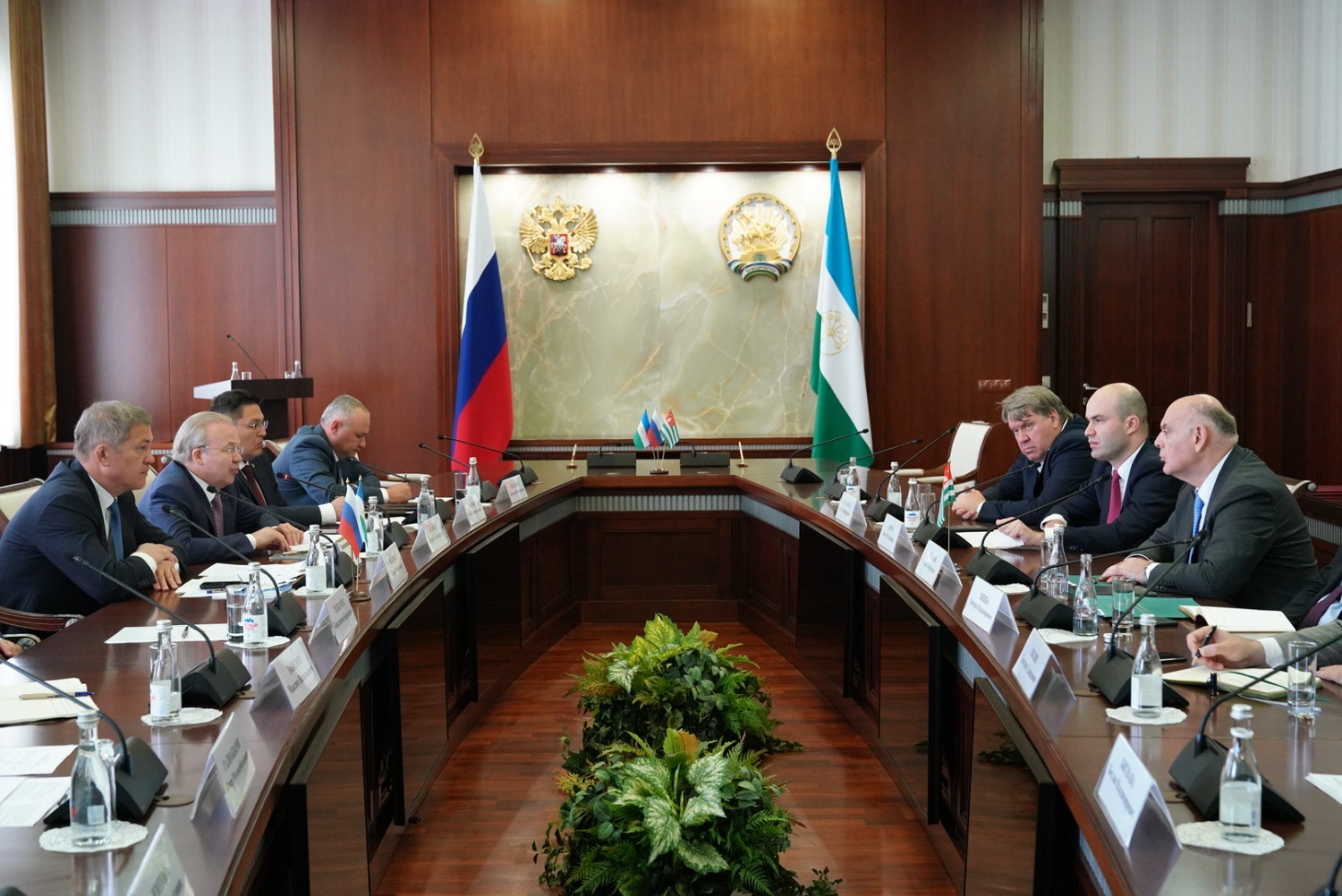 Олег Яровиков